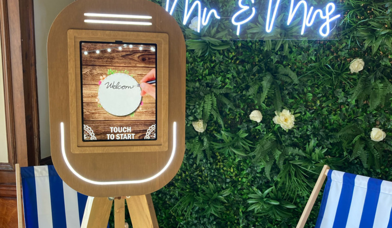 Photo Booth Hire Penrith | Selfie Pod Hire Cumbria | Funny Photo Booth 3 Vintage selfie pod Penrith photo booth hire
