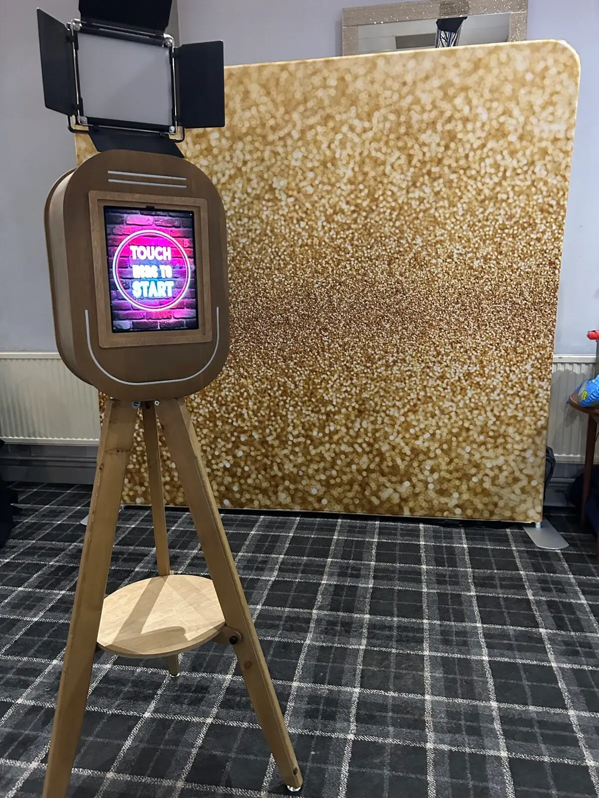 How to Plan a Corporate Event People Don't Dread Attending 2 Vintage selfie pod set up at a corporate awards night